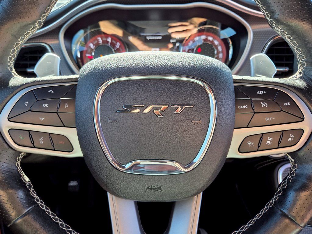 Used 2022 Dodge Challenger SRT Hellcat RWD image 33