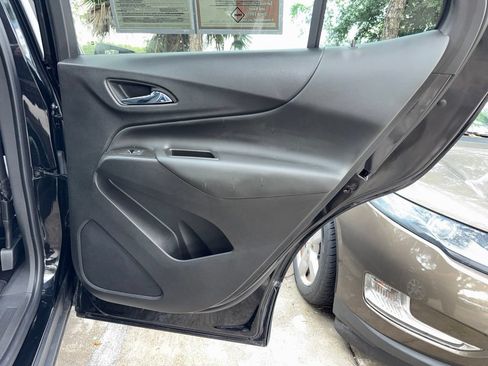 Used 2023 Chevrolet Equinox LT FWD image 26