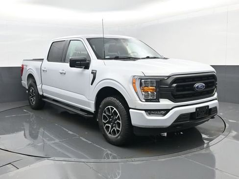 Used 2022 Ford F150 XLT w/ Equipment Group 302A High image 3