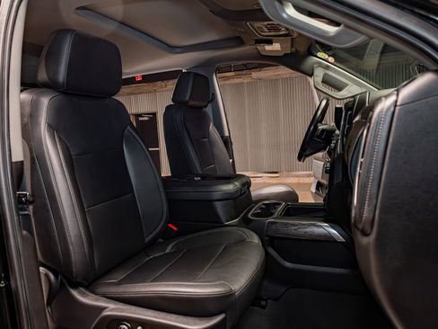 Used 2021 Chevrolet Silverado 2500 LTZ w/ LTZ Plus Package image 30