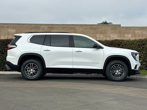 New 2026 GMC Acadia Elevation FWD image 3
