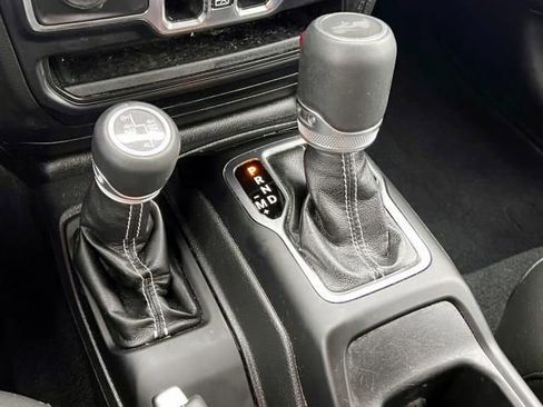 Certified 2022 Jeep Wrangler Unlimited Sahara w/ Cold Weather Group image 25