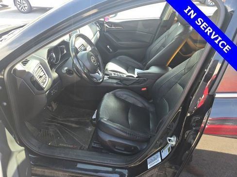 Used 2015 MAZDA MAZDA3 s Grand Touring w/ Technology Package FWD image 8