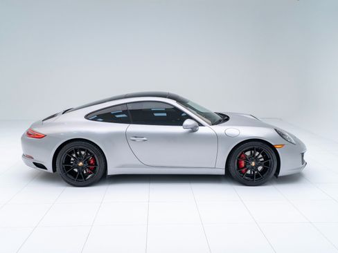 Used 2018 Porsche 911 Carrera S RWD image 8