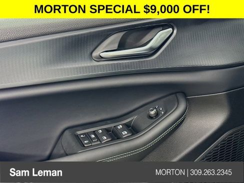 New 2025 Jeep Grand Cherokee L Laredo image 17