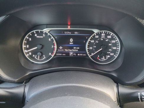 Used 2024 Nissan Sentra SV image 14