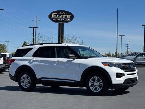 Used 2022 Ford Explorer XLT AWD/4WD image 1