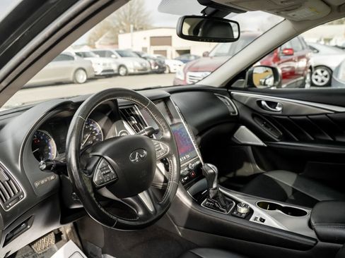 Used 2017 INFINITI Q50 3.0t Premium w/ Driver Assistance Package image 6