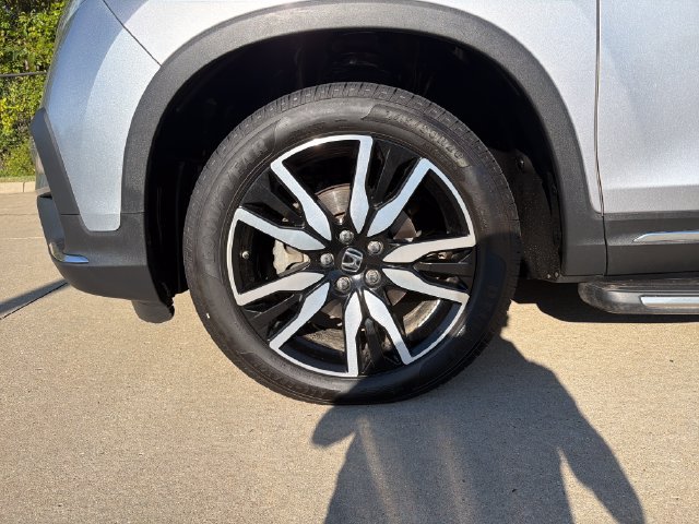 Used 2021 Honda Pilot Touring image 9