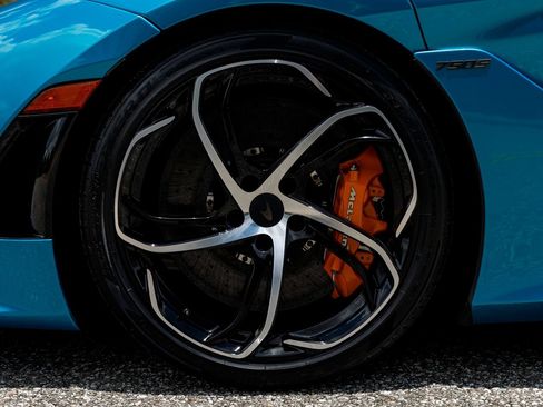 Used 2025 McLaren 750S RWD image 33