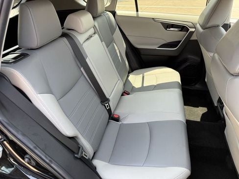 Certified 2023 Toyota RAV4 XLE Premium AWD/4WD image 30