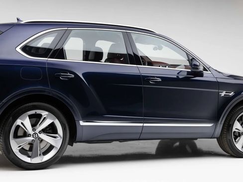 Used 2019 Bentley Bentayga AWD/4WD image 35