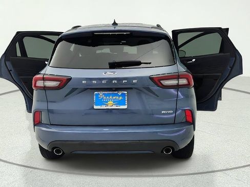 Used 2023 Ford Escape ST-Line Select AWD/4WD image 33