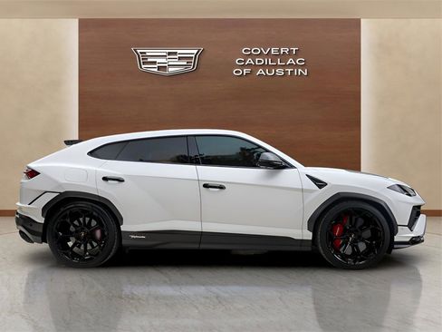 Used 2024 Lamborghini Urus Performante image 5
