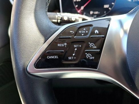 Used 2024 Mercedes-Benz GLC 300 4MATIC image 20