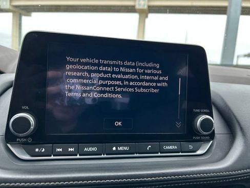 Used 2023 Nissan Rogue SV FWD image 24