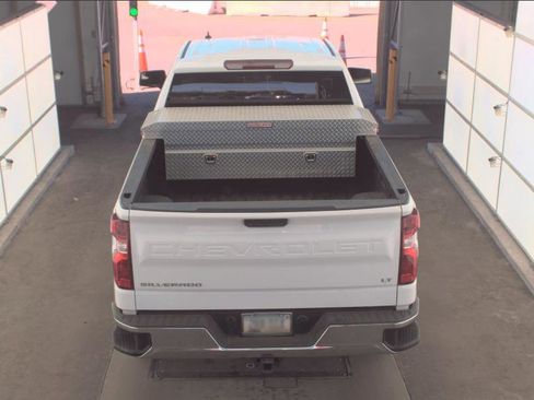 Used 2021 Chevrolet Silverado 1500 LT w/ Fleet Comfort Package image 5