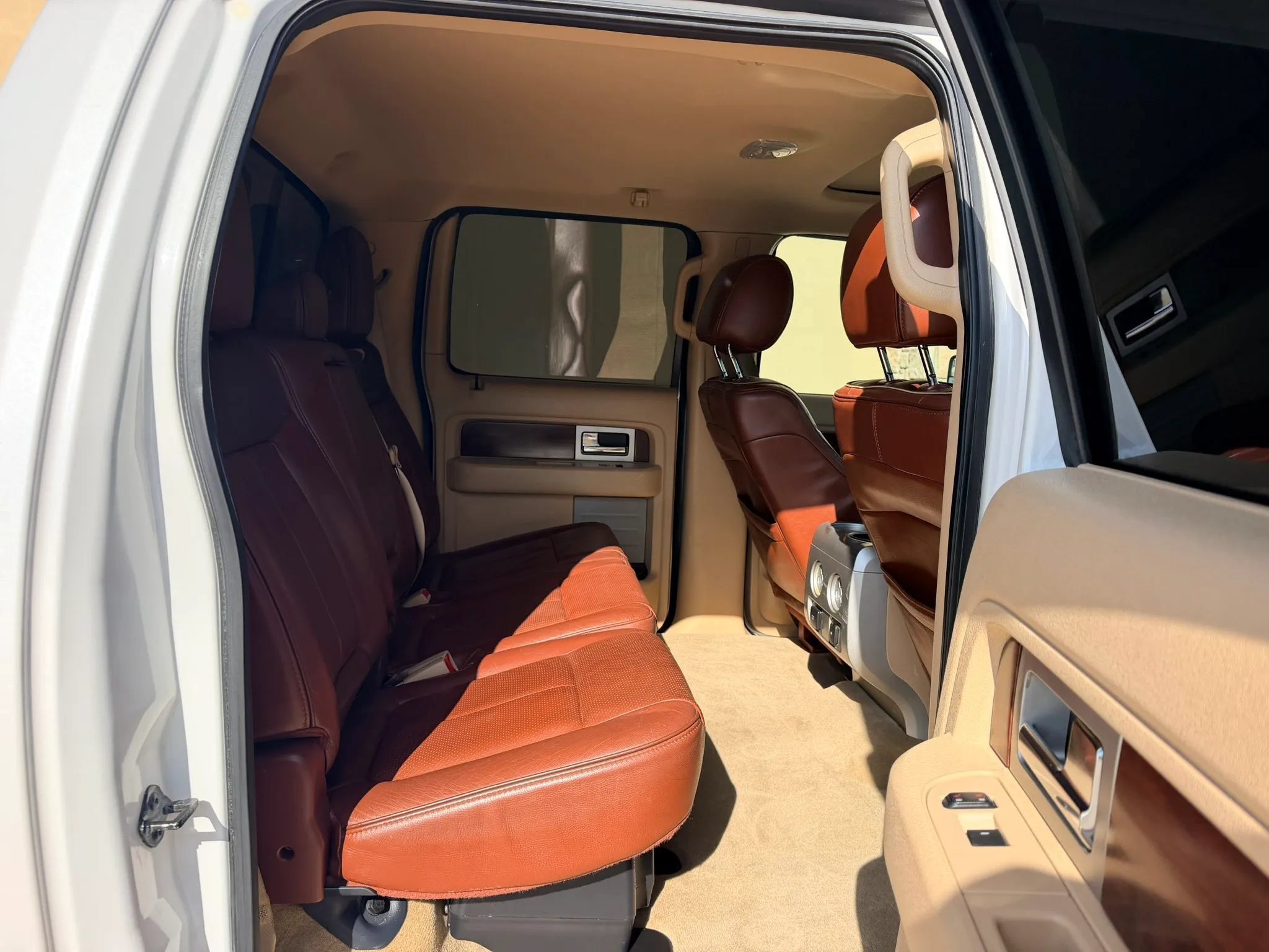 Used 2013 Ford F150 King Ranch w/ King Ranch Luxury Pkg AWD/4WD image 12