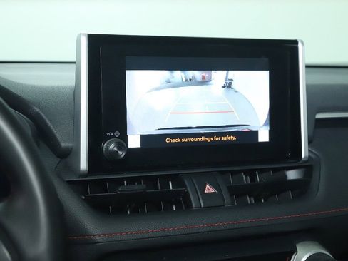 Used 2024 Toyota RAV4 SE w/ Weather & Moonroof Package image 31