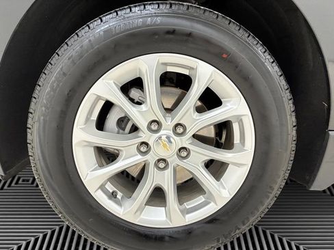 Used 2021 Chevrolet Equinox LT image 9