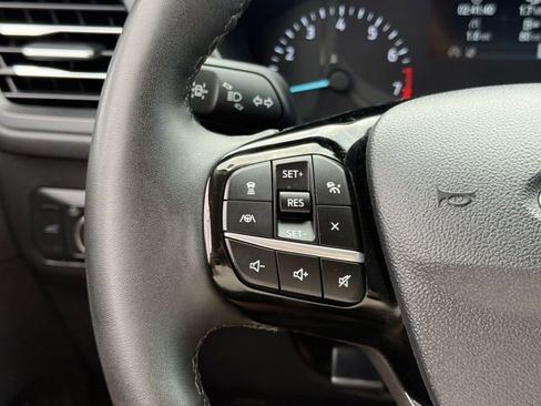 Used 2022 Ford Escape SEL FWD image 12