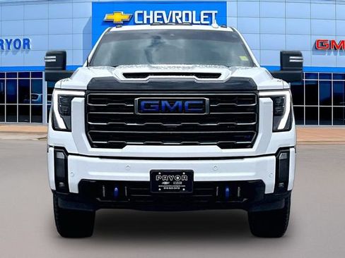 Used 2024 GMC Sierra 2500 AT4 w/ AT4 Premium Plus Package AWD/4WD image 2