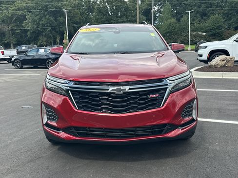 Used 2023 Chevrolet Equinox RS FWD image 3