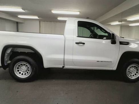 Certified 2025 GMC Sierra 1500 Pro w/ Pro Value Package RWD image 9