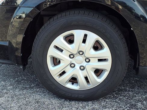 Used 2020 Dodge Journey SE image 26