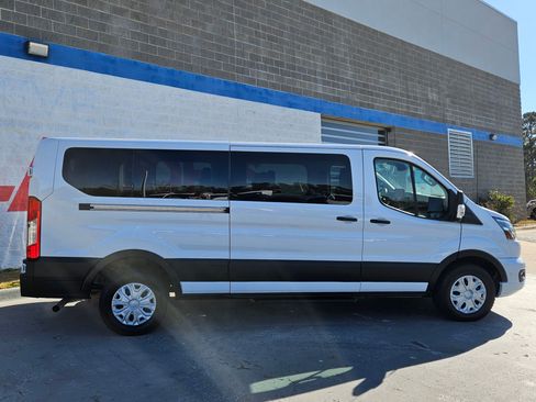 Used 2023 Ford Transit 350 XLT image 8