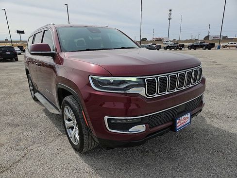 Used 2022 Jeep Wagoneer Series II image 11