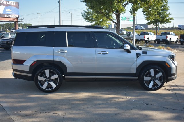 Used 2024 Hyundai Santa Fe Limited FWD image 4