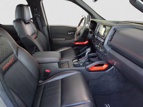 Used 2024 Nissan Frontier PRO-4X w/ Pro Premium Package image 21