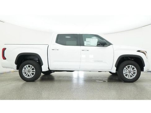 New 2026 Toyota Tundra SR5 AWD/4WD image 27