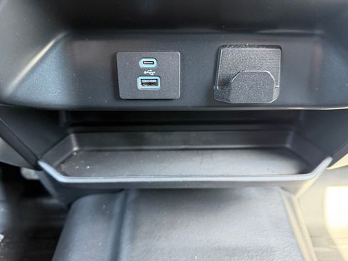 Used 2022 Ford F150 XL w/ Equipment Group 101A High AWD/4WD image 31