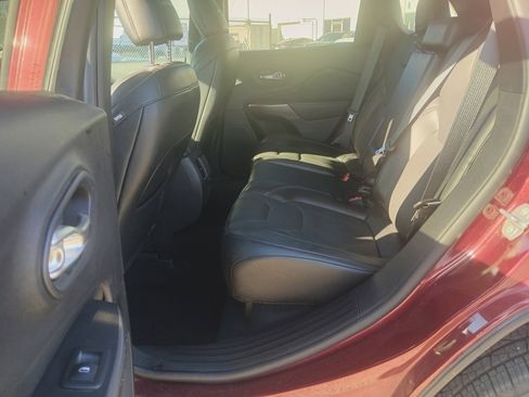 Used 2021 Jeep Cherokee Latitude Lux image 17