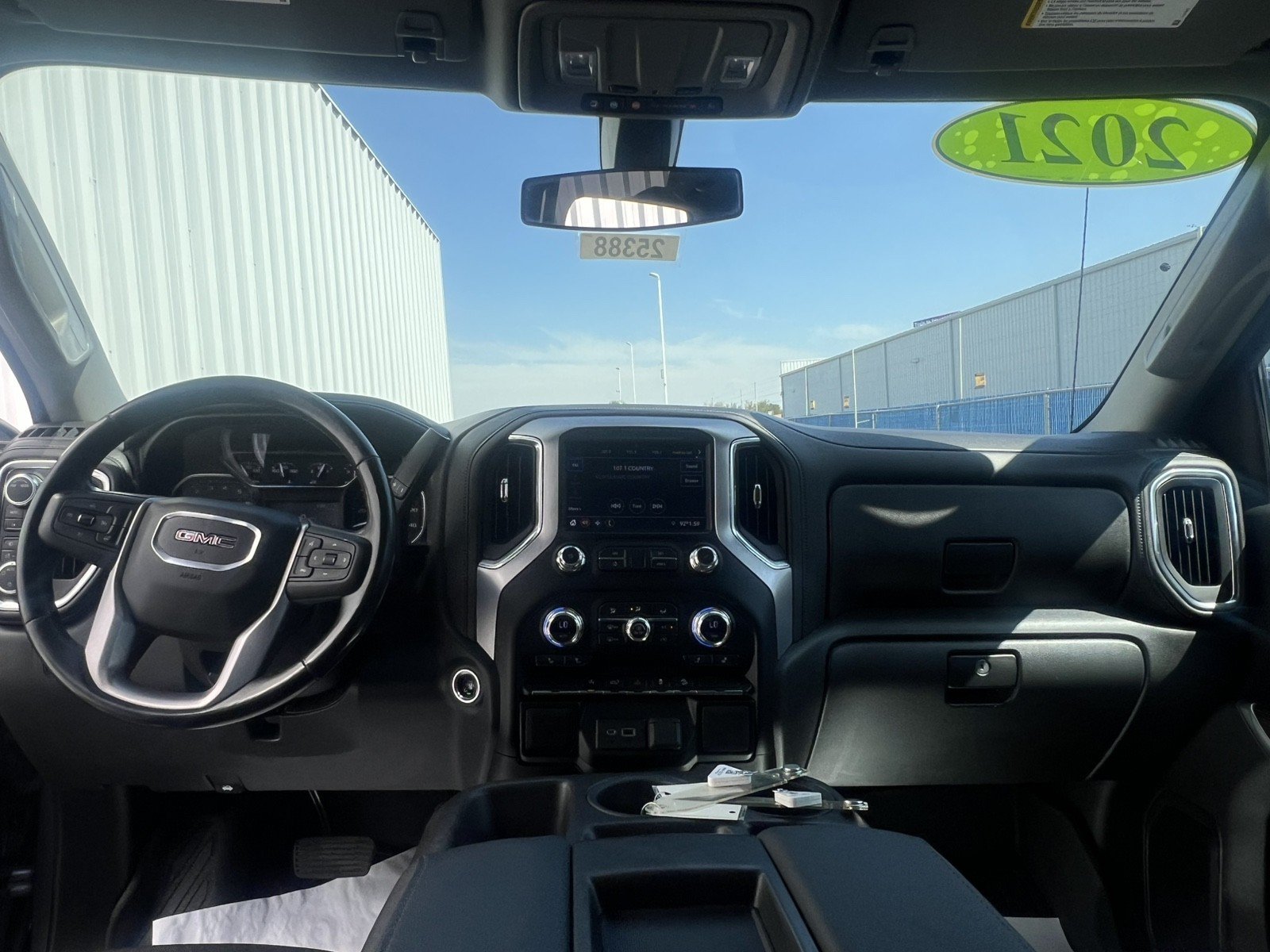 Used 2021 GMC Sierra 1500 Elevation w/ LPO, Elevation Black Package AWD/4WD image 17