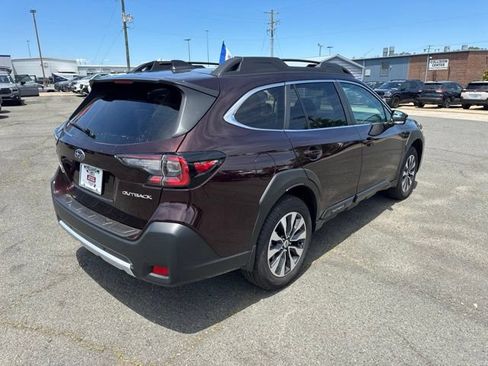 Used 2025 Subaru Outback Limited AWD/4WD image 7