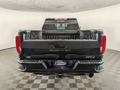 Used 2020 GMC Sierra 2500 AT4 w/ Technology Package image 9