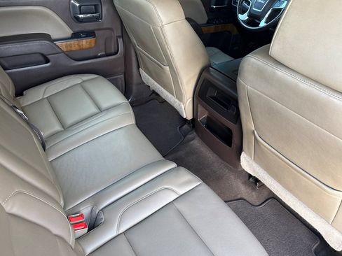 Used 2018 GMC Sierra 1500 SLT AWD/4WD image 16