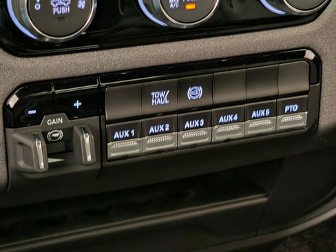 New 2026 RAM 5500 Tradesman AWD/4WD image 20