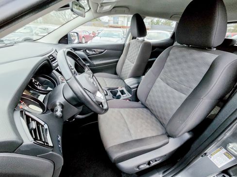 Used 2022 Nissan Rogue Sport SV image 30