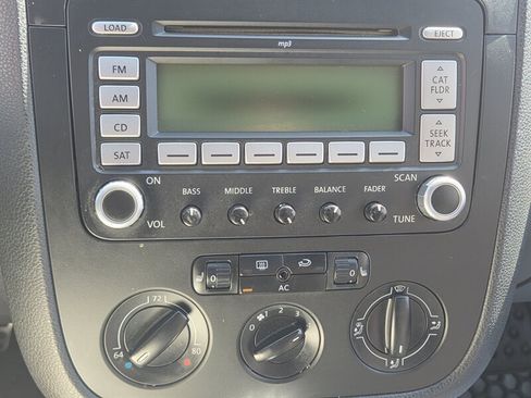 Used 2009 Volkswagen GTI 2-Door FWD image 18