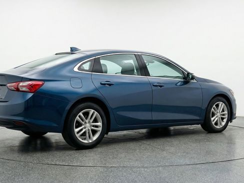 Used 2024 Chevrolet Malibu LT image 9