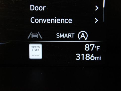 Used 2026 Hyundai Elantra SE image 27