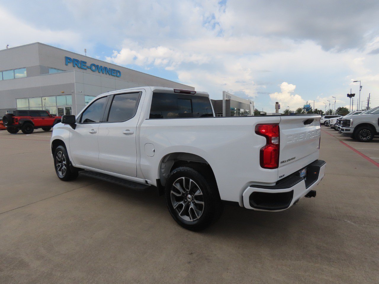 Used 2024 Chevrolet Silverado 1500 RST w/ Convenience Package II AWD/4WD image 16