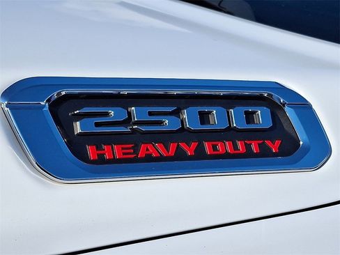 Used 2022 RAM 2500 Tradesman w/ Chrome Appearance Group image 30