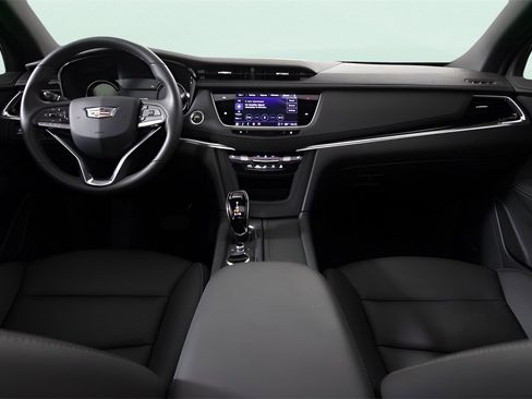 Used 2023 Cadillac XT6 Luxury w/ LPO, Floor Liner Package image 24