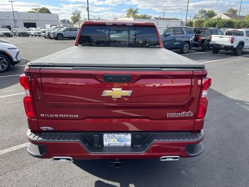 Used 2025 Chevrolet Silverado 1500 High Country w/ Technology Package image 6