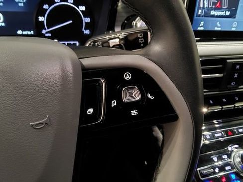 Used 2022 Lincoln Corsair AWD w/ Equipment Group 101A image 25